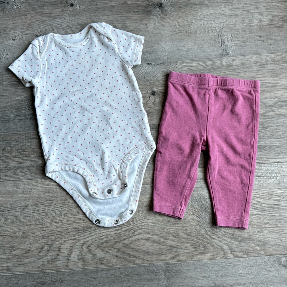 🛍️5for$15🛍️6mo Carter’s outfit